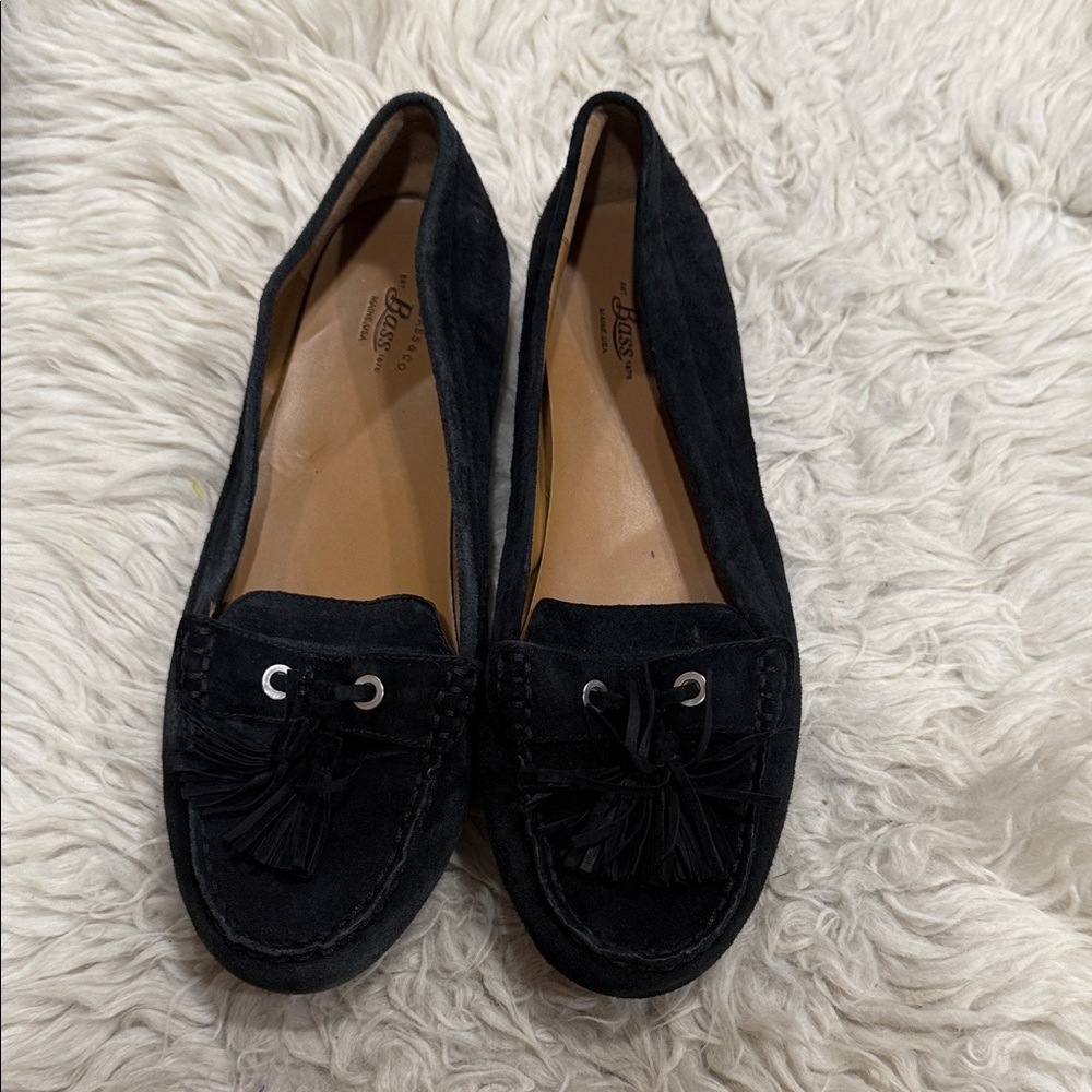 G.H. Bass & Co. women's Bonnie Tassel‎ Driving Loafers in black suede Size 8.5 M